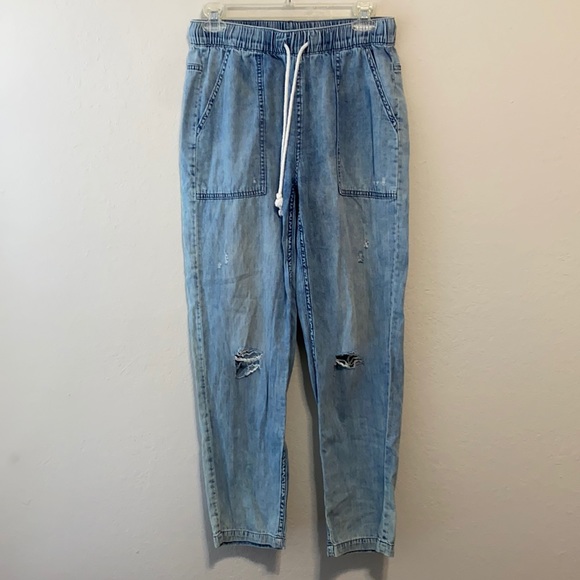 Aerie Chambray Distressed Jogger Pants 